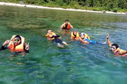 Spot snorklimg kawasan wisata mandeh.